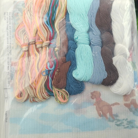 NWT Christmas Magic vintage something special needlepoint  kit 18"x14" Cotton - Picture 4 of 4